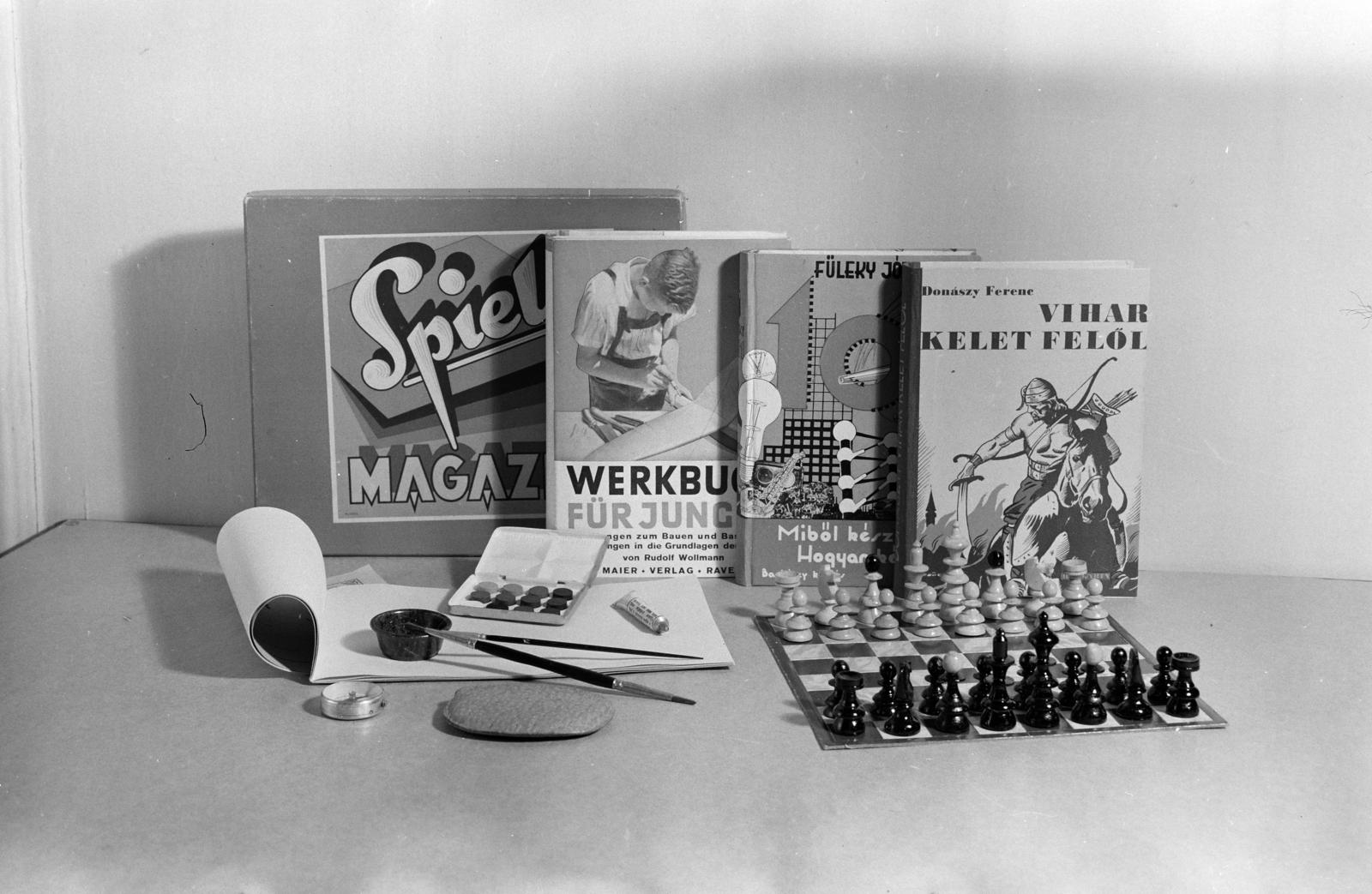 1936, Kieselbach Tamás, német szöveg, gyerekkönyv, festőkészlet, sakk, Fortepan #286446