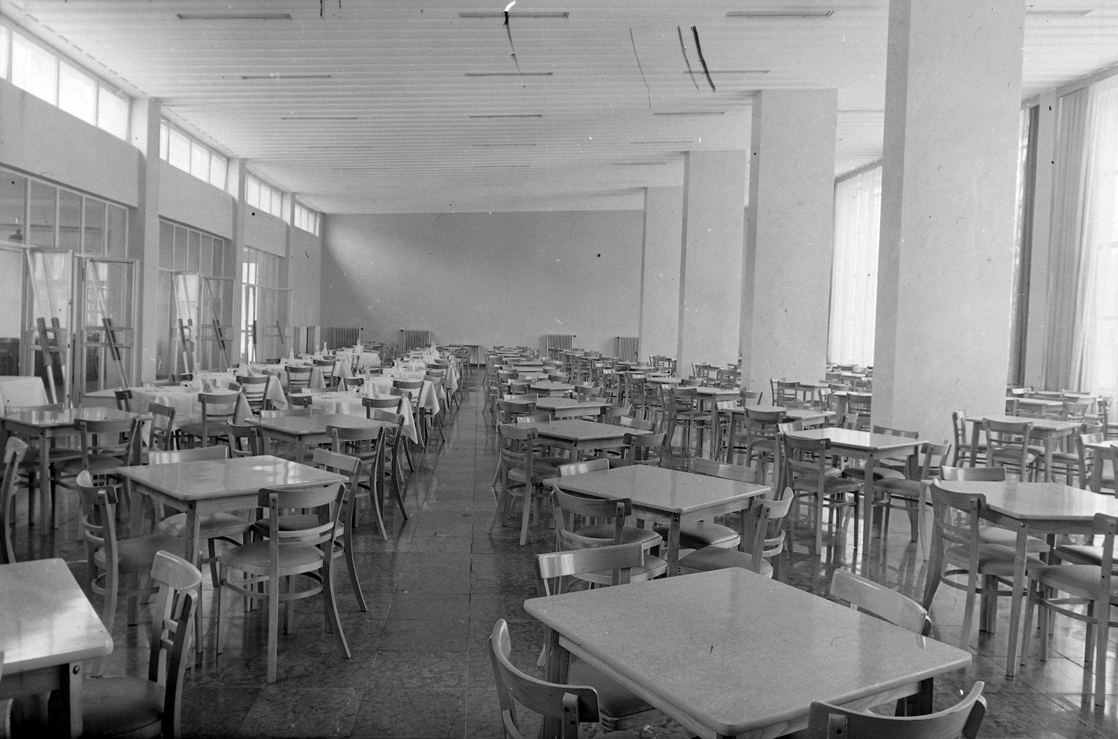 Hungary, Komló, a bányász legényszálló ebédlője., 1963, Építésügyi Dokumentációs és Információs Központ, VÁTI, dining room, workers' hostel, Fortepan #28645