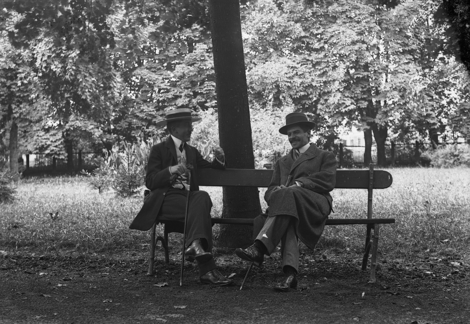 1917, Fortepan, hat, men, fun, bench, walking cane, Fortepan #2867