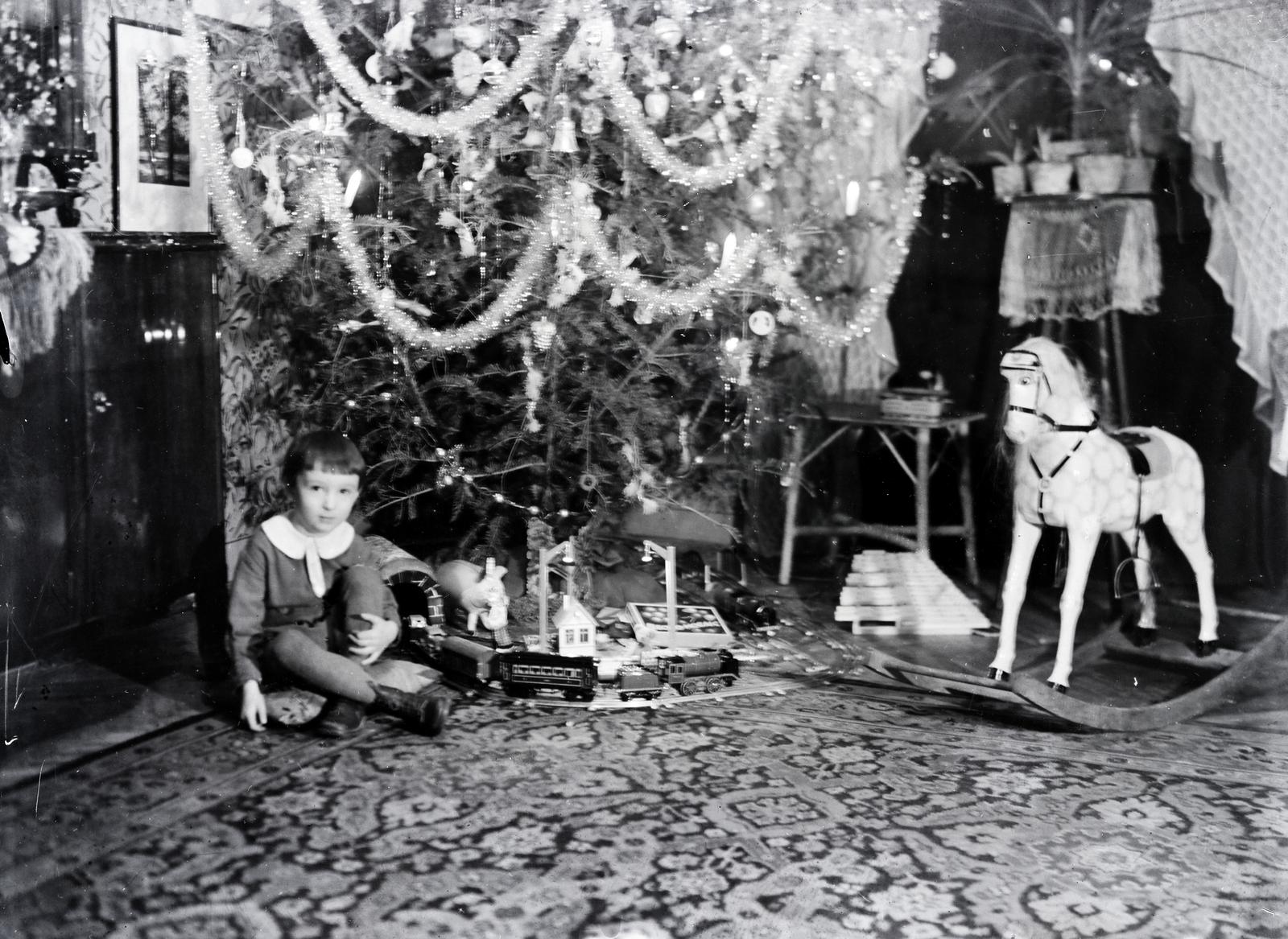 1928, Szilvási hagyaték, Christmas, hobby horse, kid, Fortepan #287040