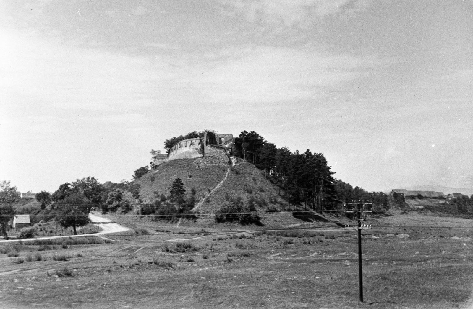 Románia,Erdély, Barcaföldvár, a Barcaföldvári vár., 1964, Tem Miklós, Fortepan #287150