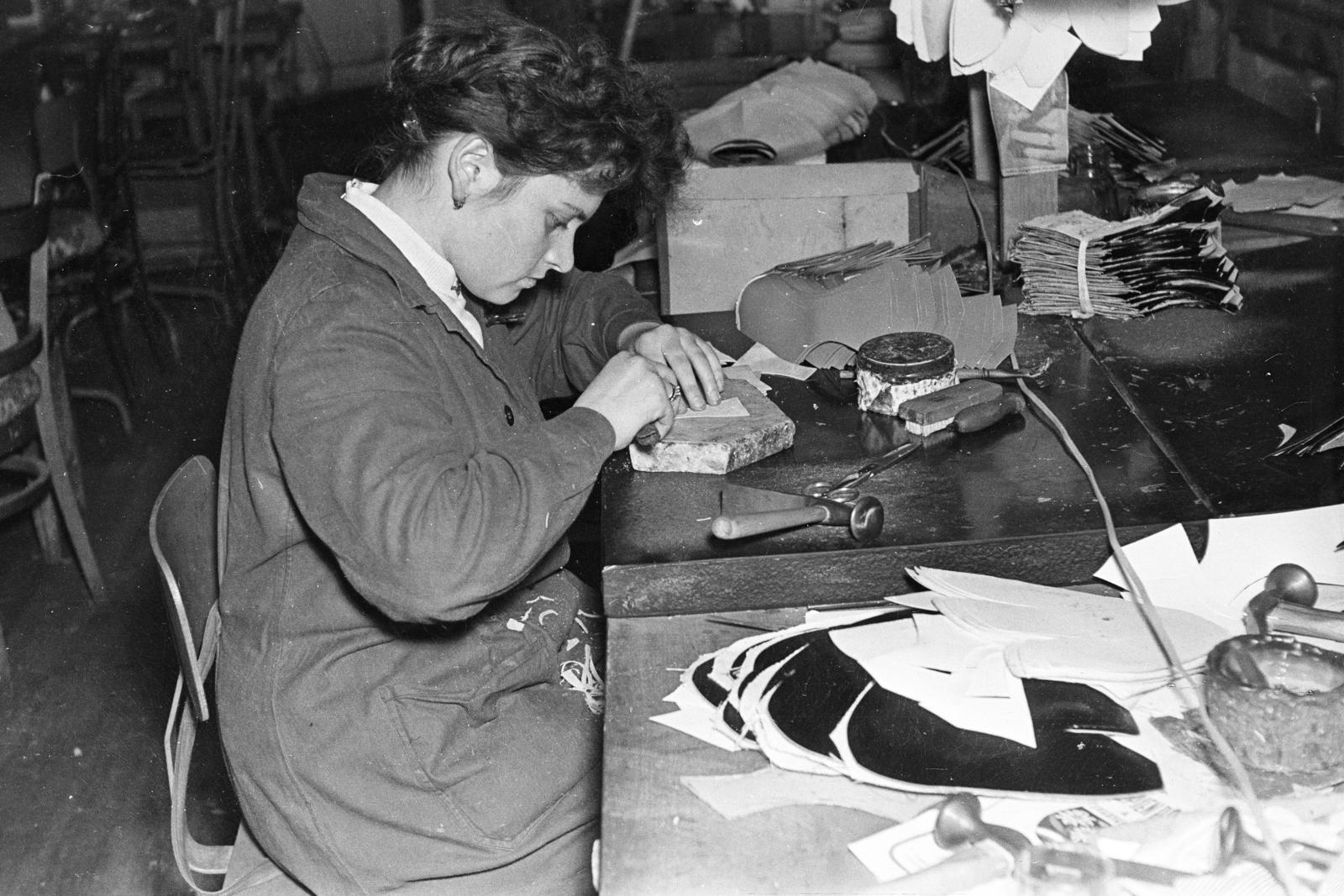 1960, Tóth Ákos, munkaköpeny, szerszám, műhely, Fortepan #287267