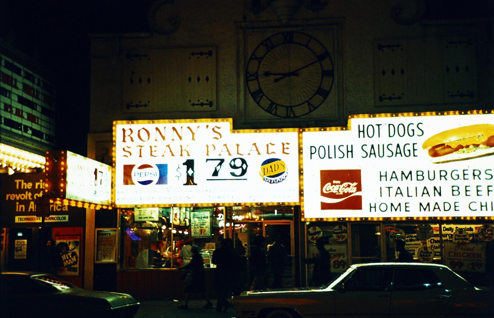 USA, Illionis State, Chicago, W. Randolph Street 16., 1971, Szomolányi József, neon sign, neon sign, Pepsi-brand, Fortepan #287360