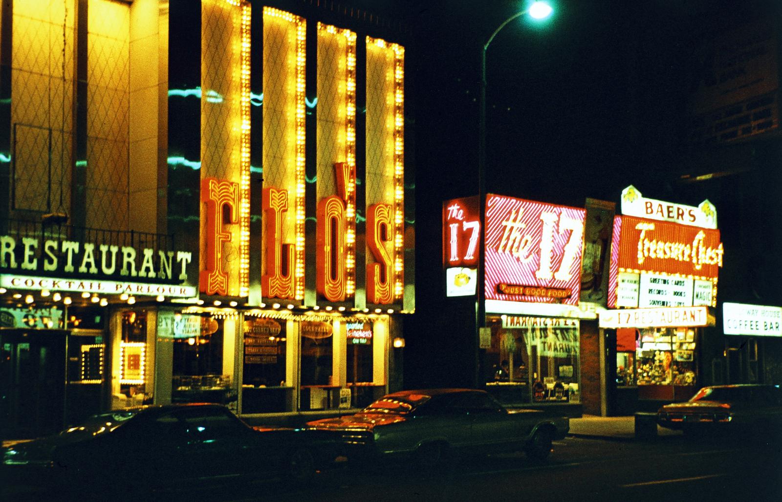 USA, Illinois State, Chicago, W. Randolph Street 17., 1971, Szomolányi József, colorful, night, neon sign, Fortepan #287362