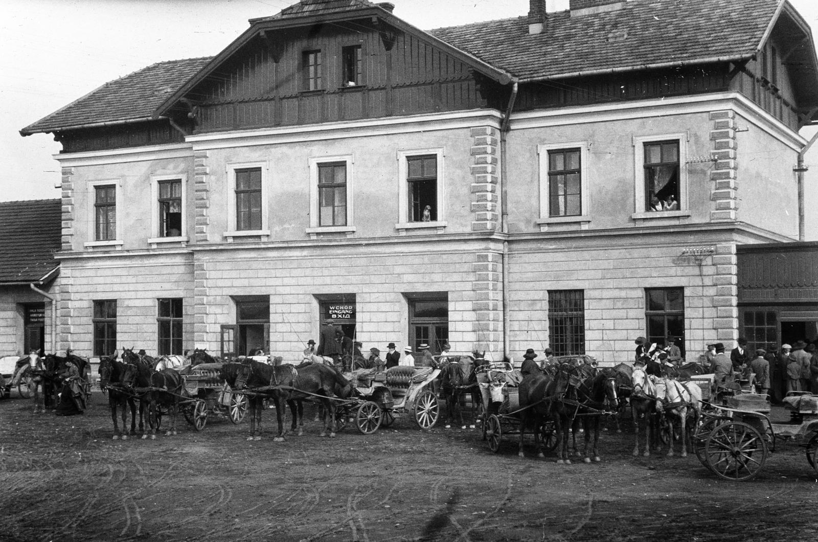 1918, Lánchidi Péter, Horse-drawn carriage, train station, Fortepan #287493