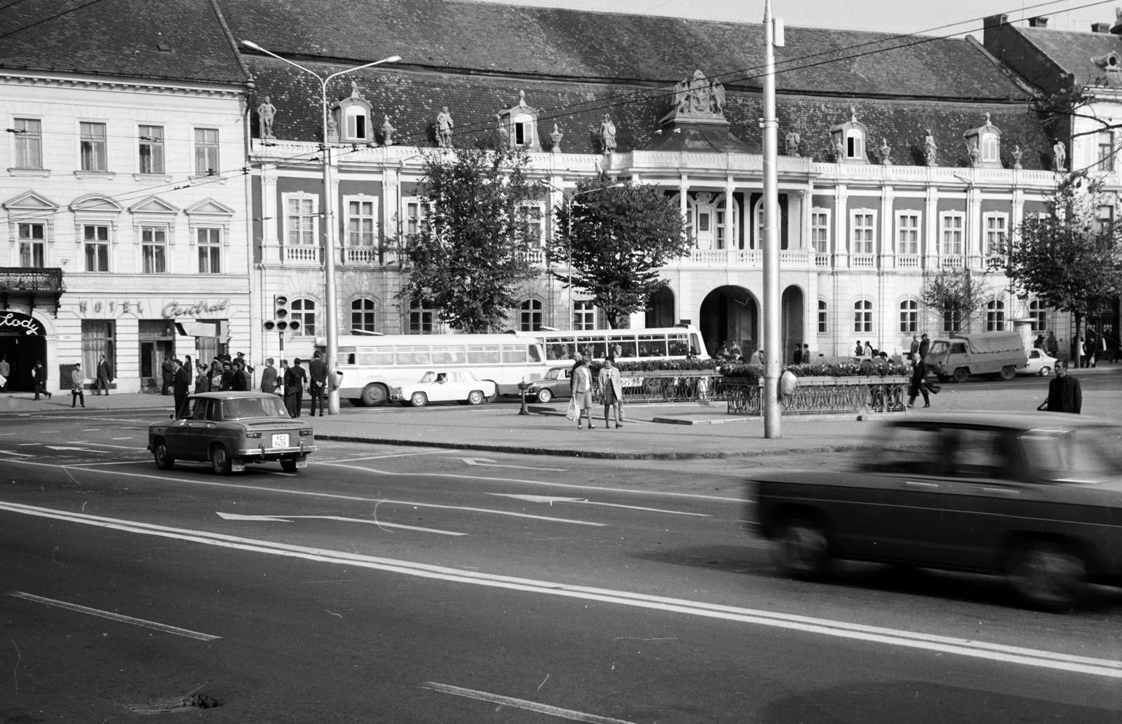 Románia,Erdély, Kolozsvár, Fő tér, Bánffy palota., 1978, Liszkay Ferenc, Fortepan #287545