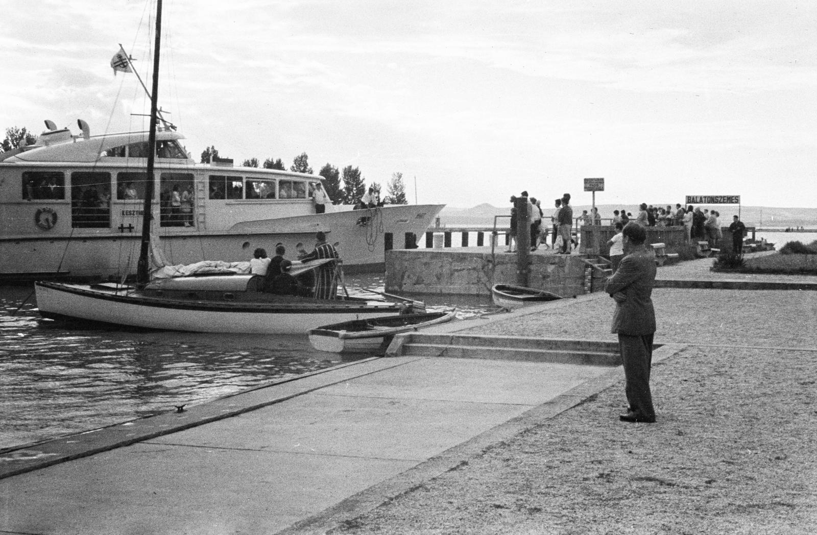 Magyarország, Balatonszemes, hajókikötő., 1967, Liszkay Ferenc, Fortepan #287581