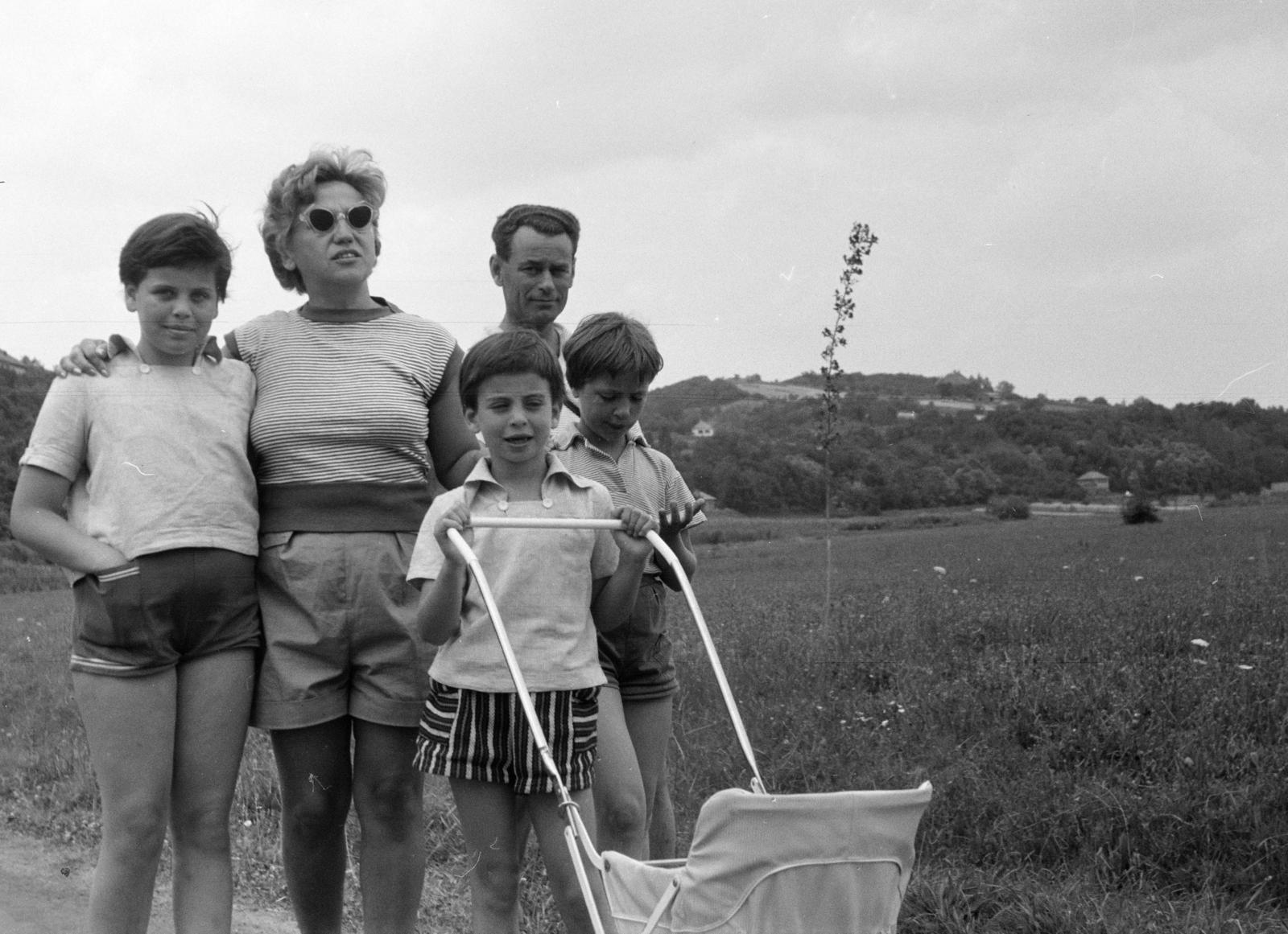 1960, Pécsi család, excursion, baby carriage, Fortepan #287732