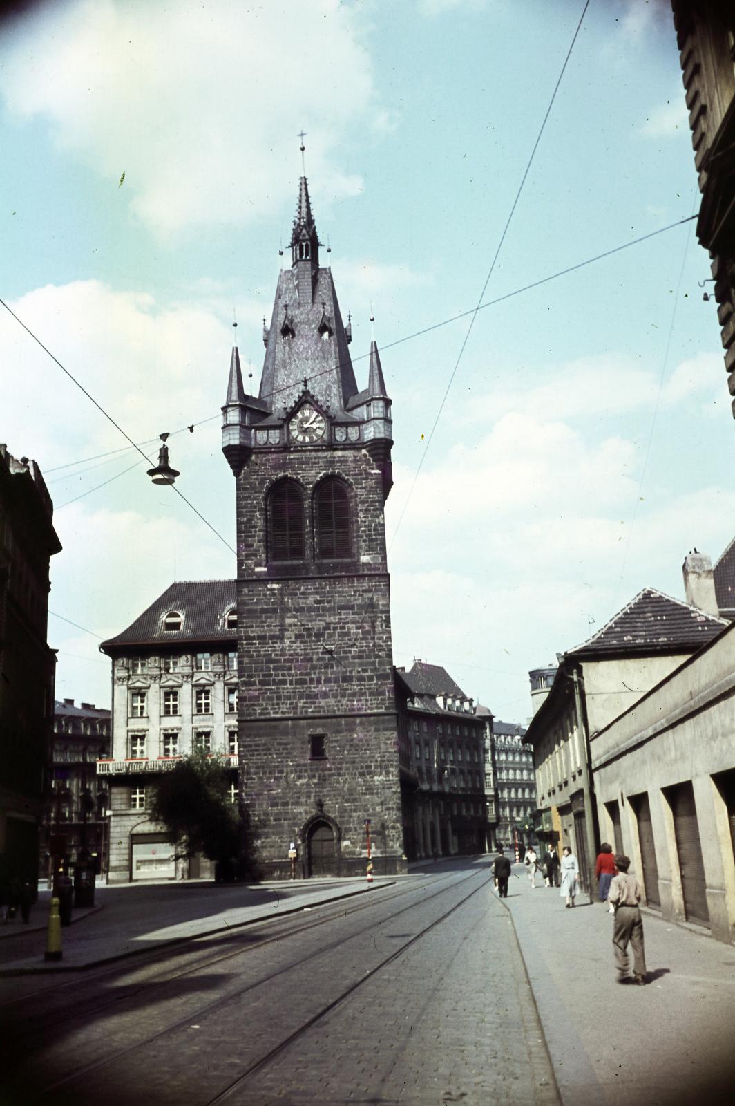 Czech Republik, Prague, Jindrisska torony az azonos nevű utca végén., 1955, Csaba László örökösei, tower, colorful, church clock, Fortepan #287871