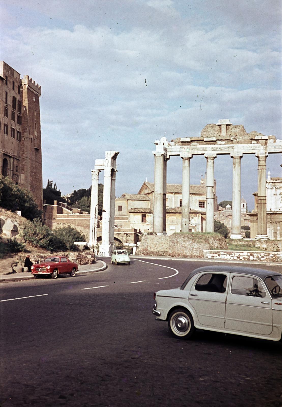 1963, Csaba László örökösei, Fiat 1100, rom, Fiat 500, színes, Fortepan #288104