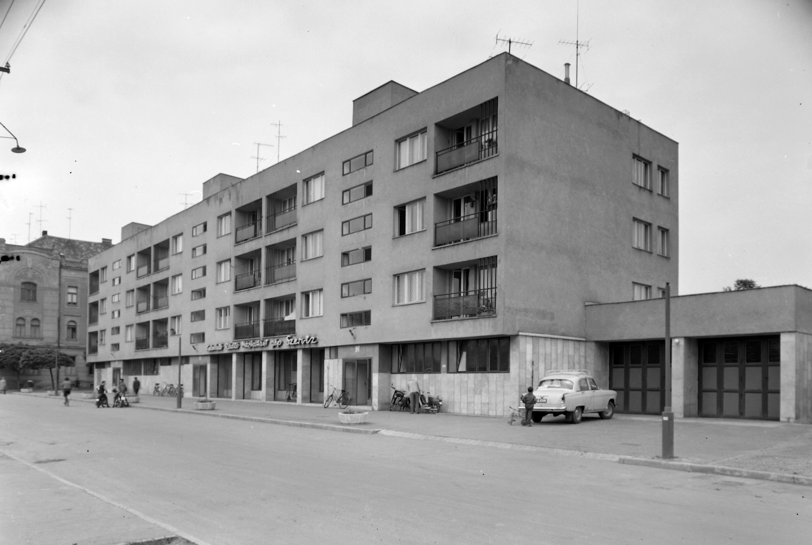 Magyarország, Szombathely, Wesselényi Miklós utca 2/a-b-c., háttérben a Kisfaludy Sándor utca sarok., 1967, Építésügyi Dokumentációs és Információs Központ, VÁTI, Fortepan #28815