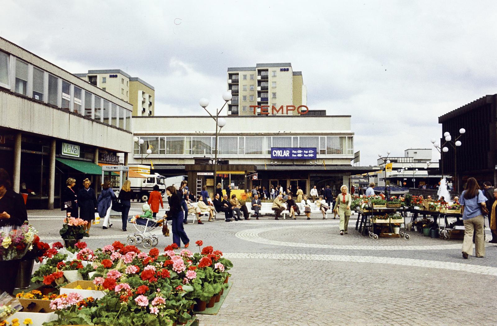 Sweden, Stockholm, Vällingby Torg, Vällingby Centrum (bevásárlóközpont)., 1977, Csaba László örökösei, Fortepan #288425