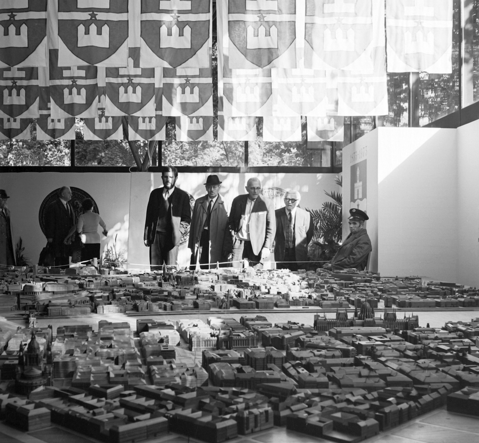 Hungary, Budapest XIV., kiállítás Pest, Buda és Óbuda egyesítésének 100. évfordulójára., 1973, Építésügyi Dokumentációs és Információs Központ, VÁTI, model, Budapest, Fortepan #28844