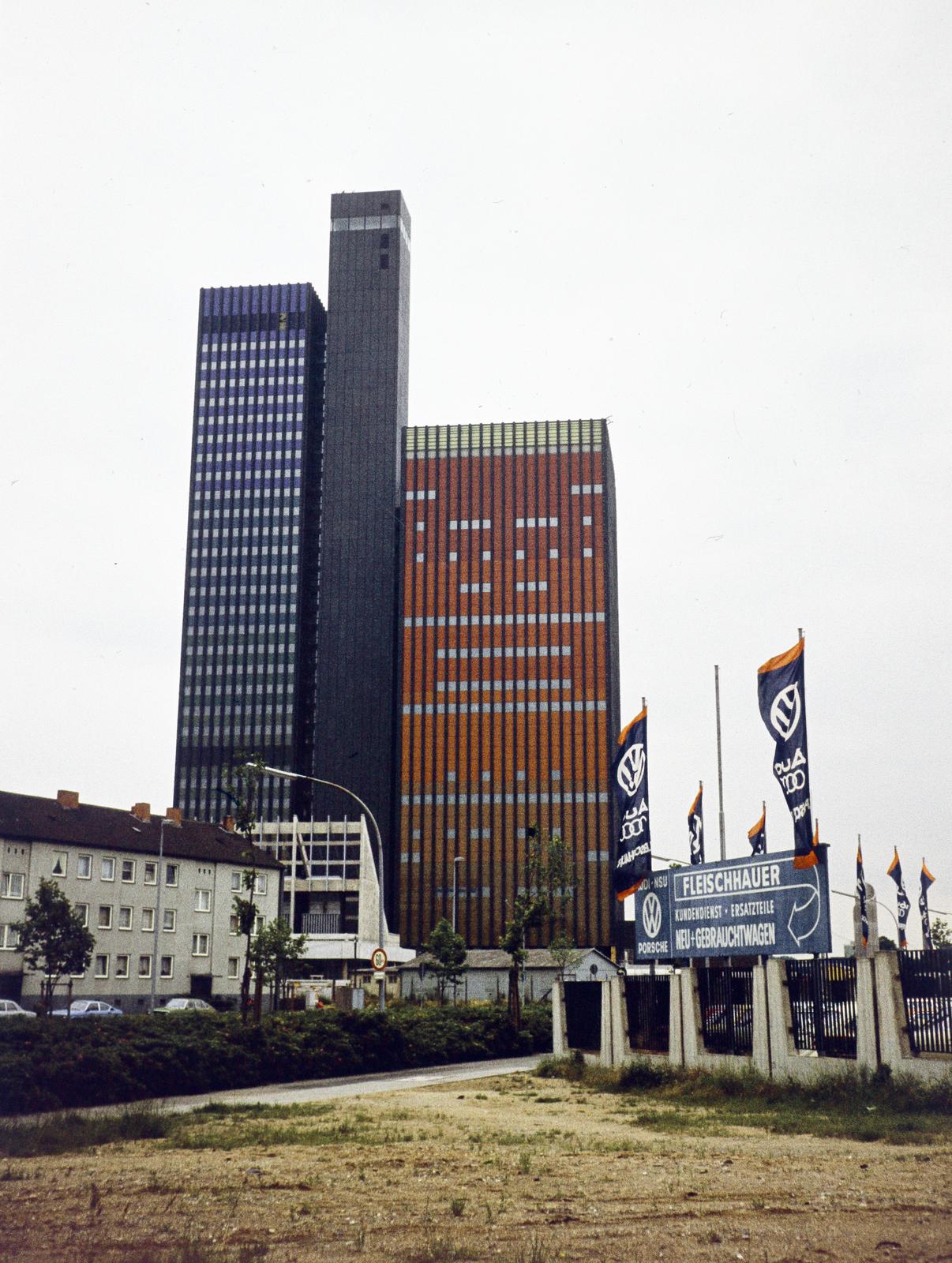 Germany, Köln, Raderberggürtel, a Deutsche Welle Funkhaus épületkomplexuma, a Studioturm, Aufzugturm és a Büroturm., 1978, Csaba László örökösei, FRG, colorful, Fortepan #288449