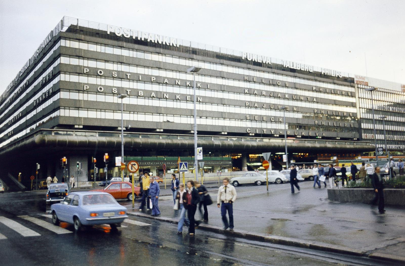 Finland, Helsinki, a Centralgatan - Kaivokatu sarkán a Makkaratalo / Citycenter., 1978, Csaba László örökösei, Fortepan #288472