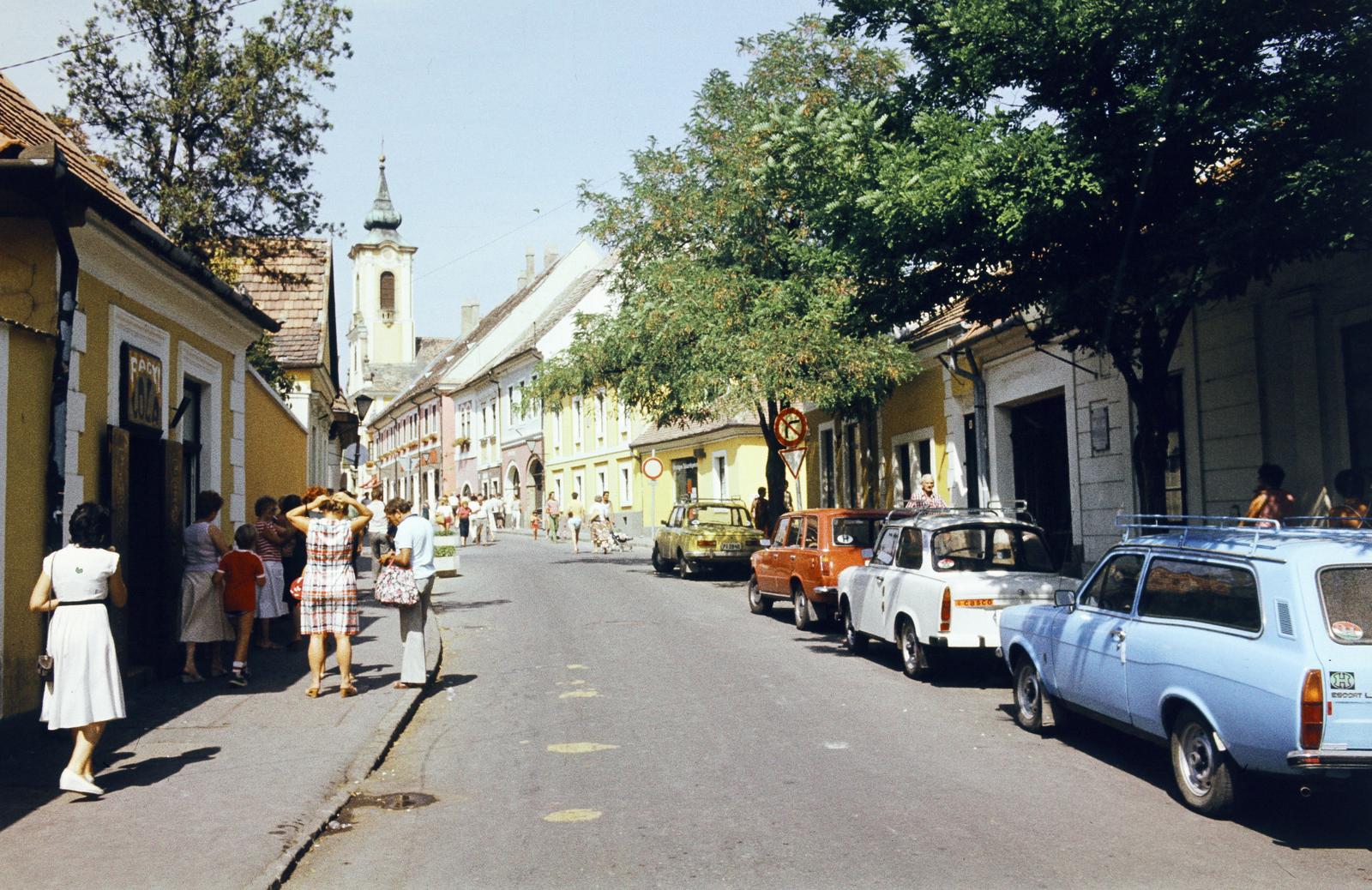 Magyarország, Szentendre, Dumtsa Jenő utca, szemben a Fő (Marx) térnél a Blagovesztenszka görögkeleti templom látható., 1980, Csaba László örökösei, Fortepan #288542