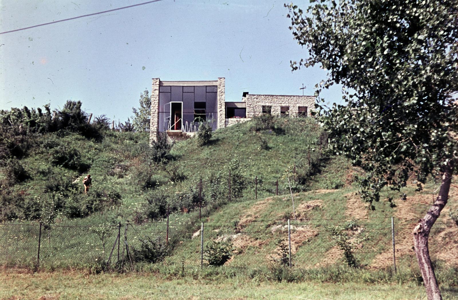 Hungary, Balatongyörök, Petőfi Sándor utca 49., nyaraló (tervezők Csaba László és Cs. Juhász Sára, 1960.), 1965, Csaba László örökösei, Fortepan #288611