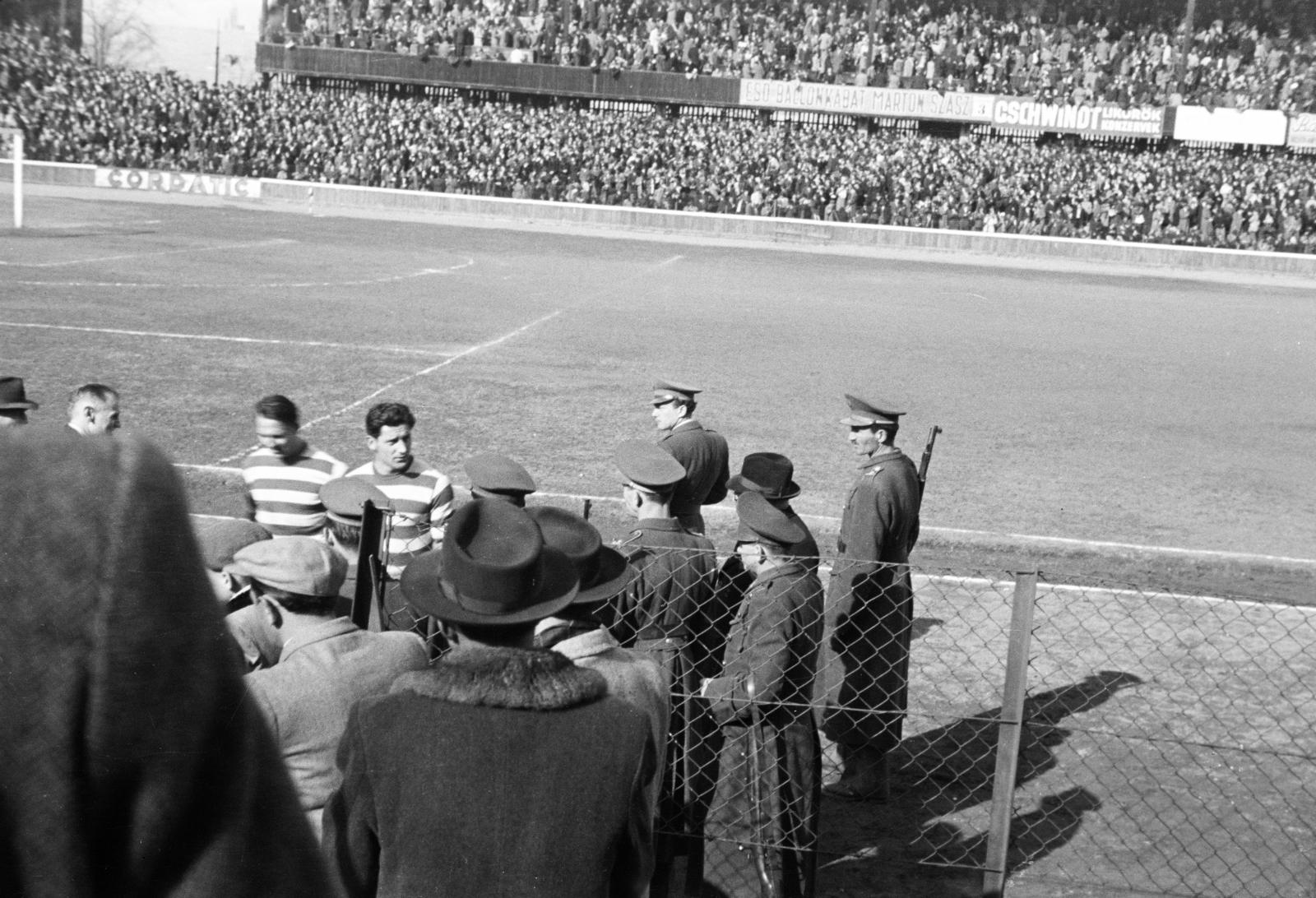 Hungary, Budapest IX., Üllői út, FTC stadion, csíkos mezben jobbra Rudas Ferenc., 1950, Csaba László örökösei, soldier, auditorium, football, Budapest, Fortepan #288634