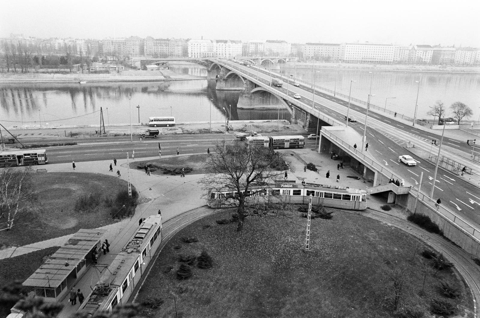 1982, Prohászka Imre, transport, tram, plan view, bridge, Danube, Fortepan #288728