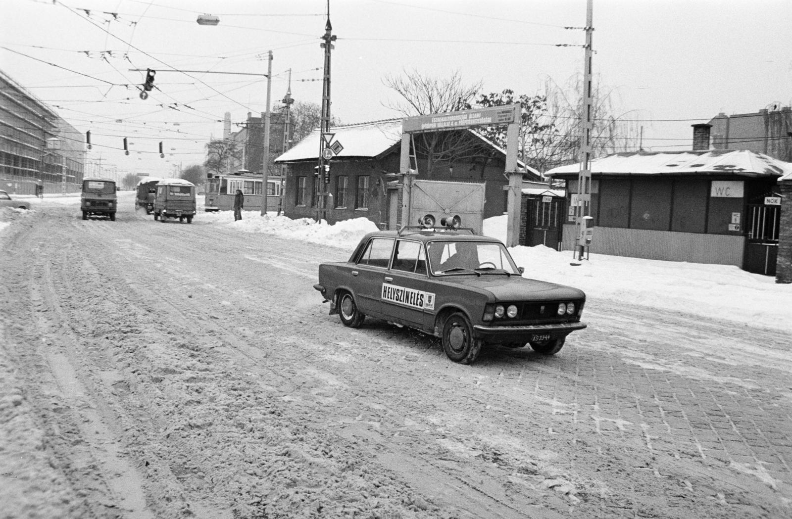 Hungary, Budapest VIII., Baross utca az Orczy tér felé nézve, szemben a Kőbányai út., 1987, Prohászka Imre, Budapest, winter, crime scene investigation, Fortepan #288746