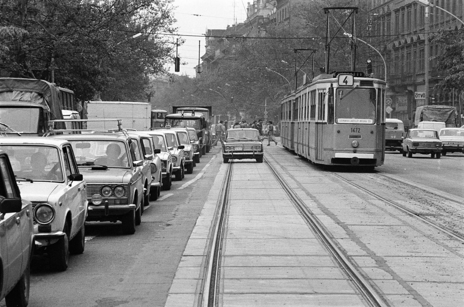 1983, Prohászka Imre, tram, traffic, Lada-brand, rails, Fortepan #288765