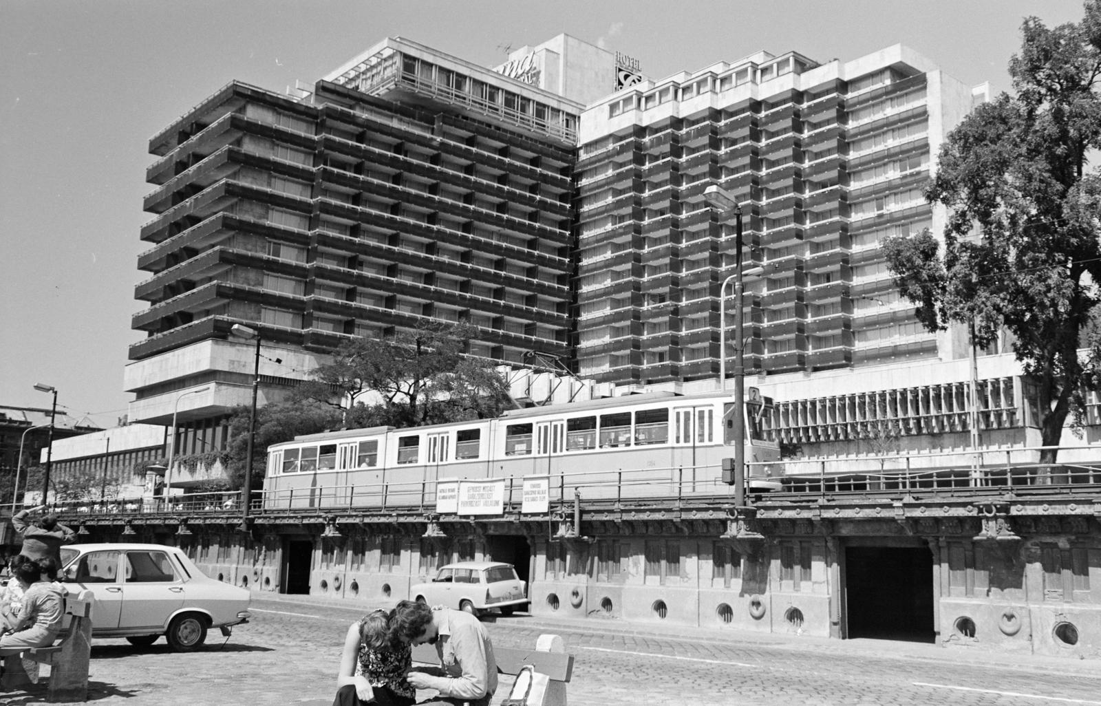 1983, Prohászka Imre, wharf, tram, bench, hotel, Fortepan #288851