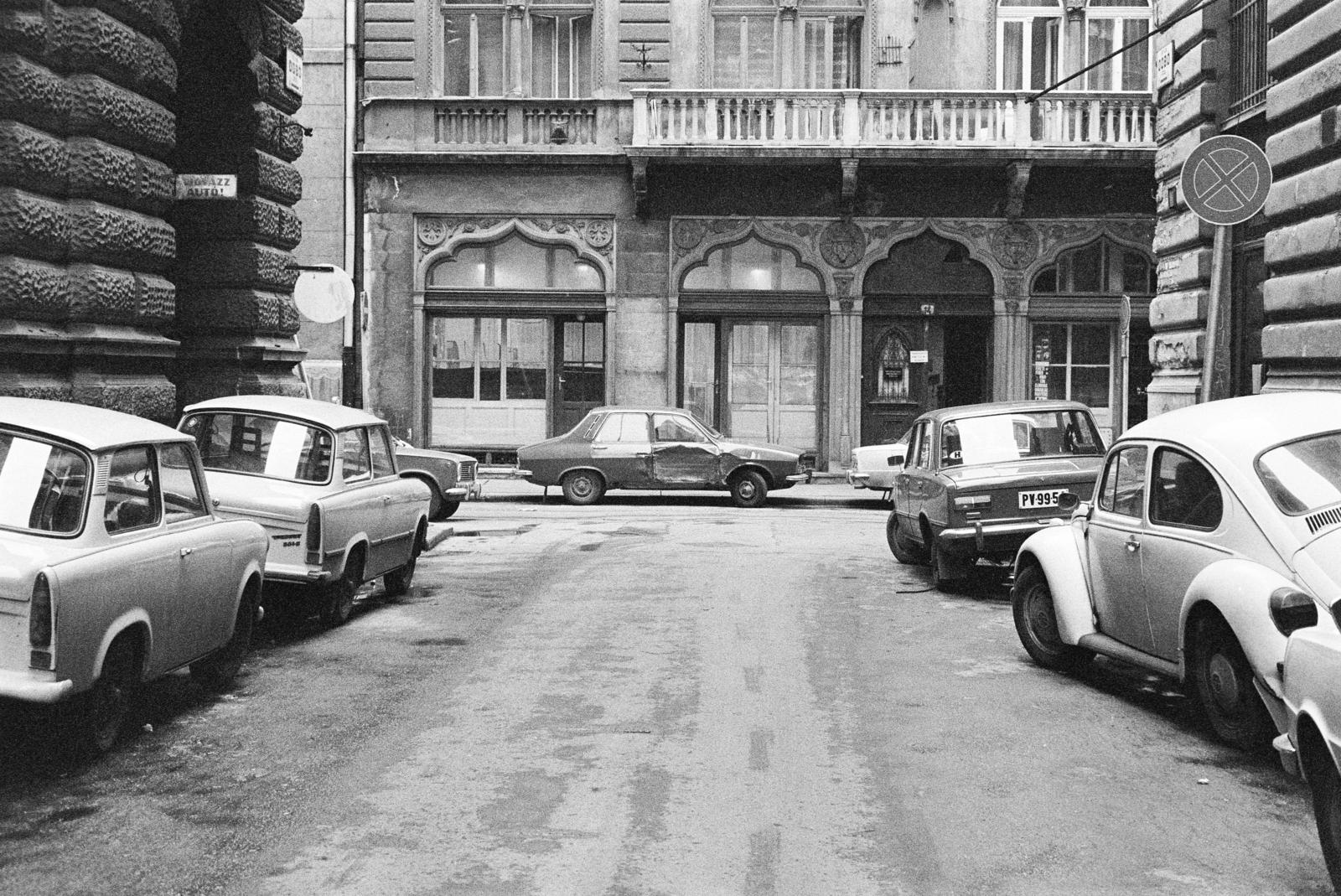 Hungary, Budapest VII., Dobó utca, szemben a Révay utca 14. számú ház., 1982, Prohászka Imre, Budapest, Fortepan #288968