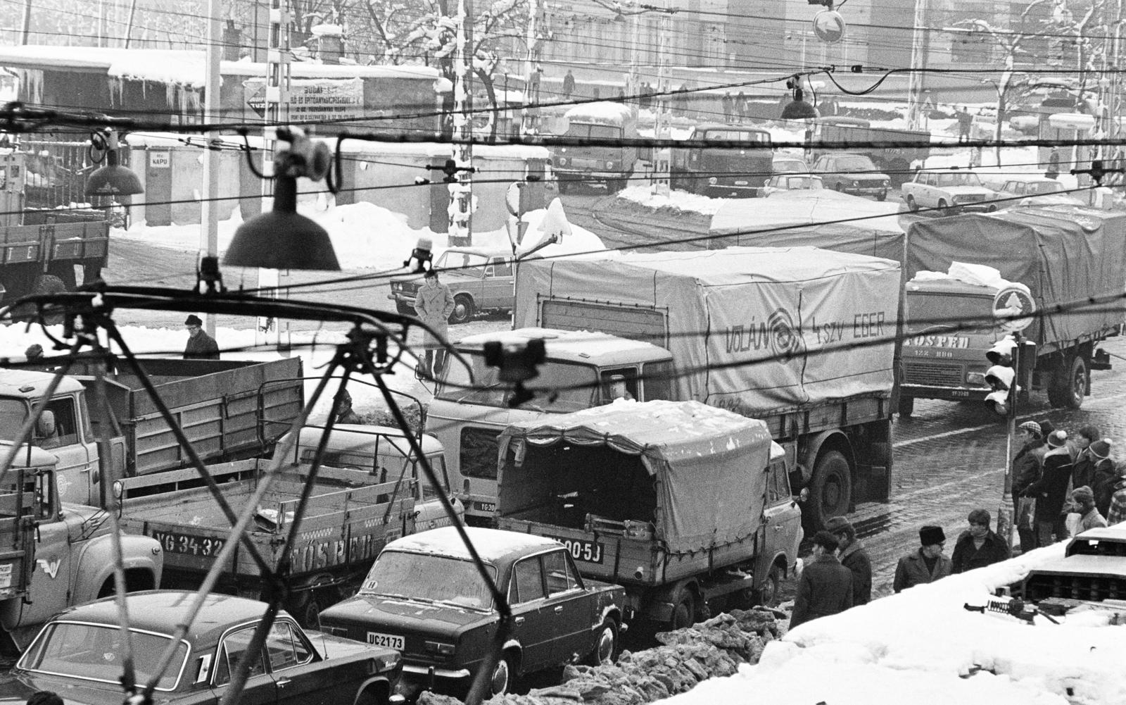 1982, Prohászka Imre, forgalom, Fősped-szervezet, Volán-szervezet, közvilágítás, Függesztett lámpatest, Fortepan #288987