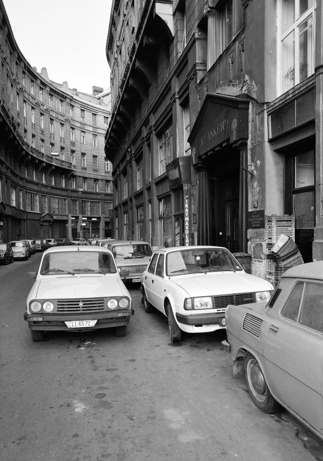 Hungary, Budapest VI., Anker köz., 1988, Prohászka Imre, number plate, automobile, street view, Budapest, Fortepan #289019