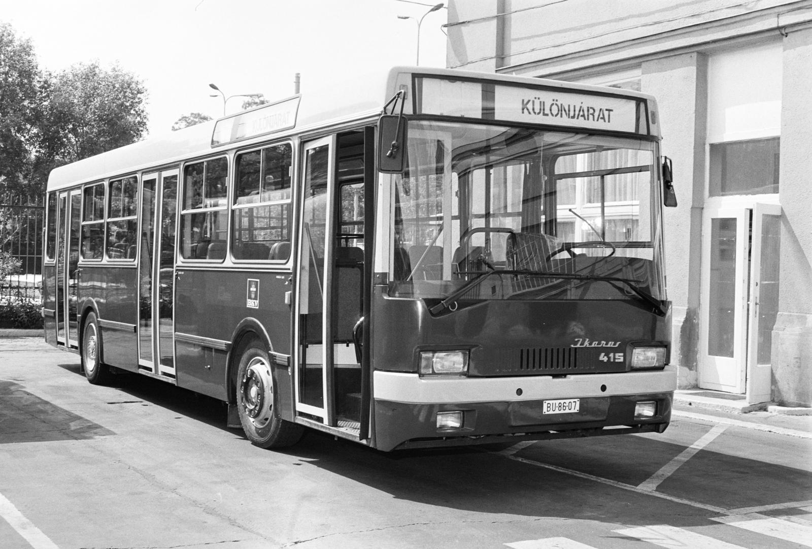 1988, Prohászka Imre, bus, Ikarus 415, number plate, Ikarus-brand, Fortepan #289028