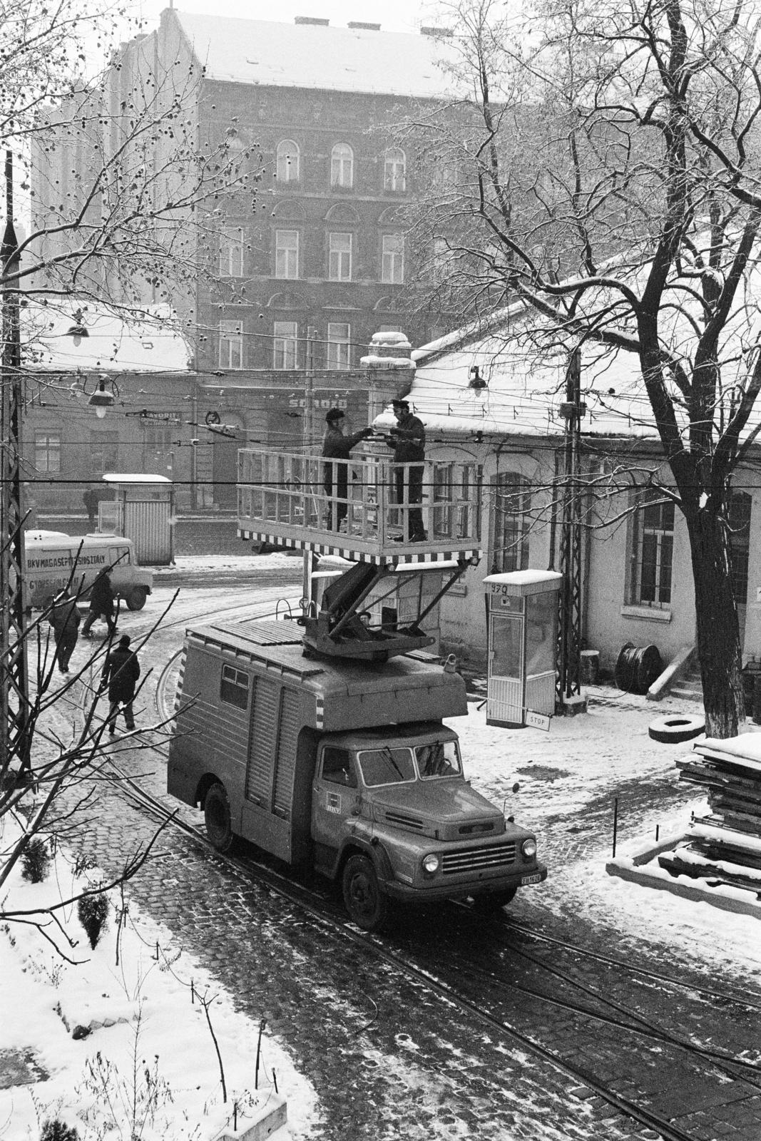 Hungary, Budapest VIII., Baross utca, Baross kocsiszín., 1984, Prohászka Imre, Budapest, Fortepan #289039