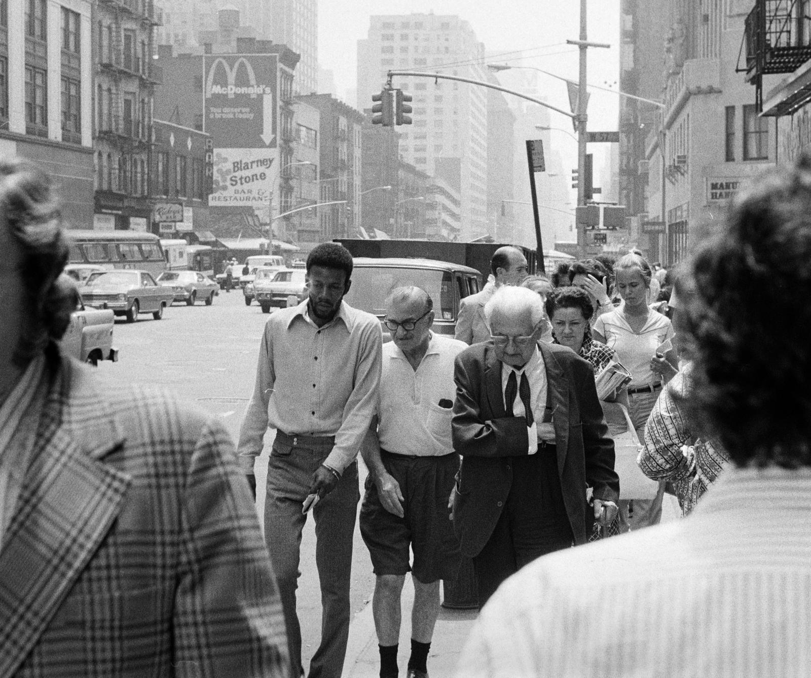 USA, New York, a 8th Avenue - W 57th Street kereszteződésétől a W 56th Street felé., 1974, Bencseky Mátyás, Fortepan #289450
