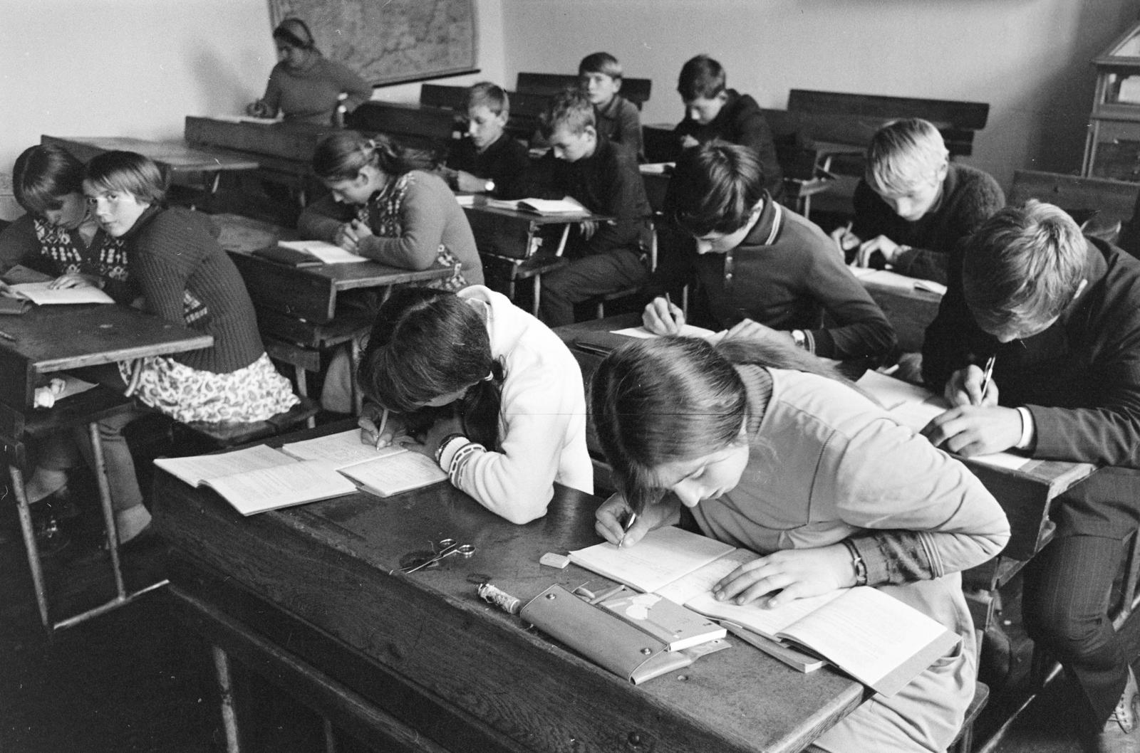 1971, Bencseky Mátyás, pencil case, copybook, student, Fortepan #289539