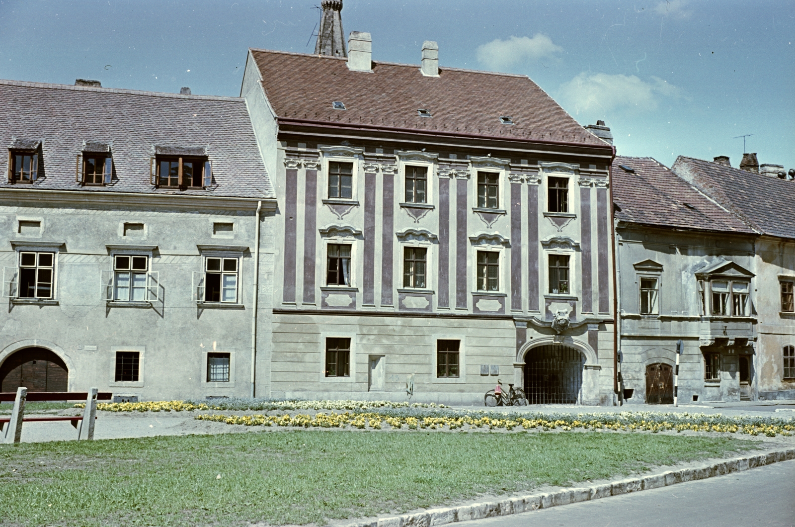 Hungary, Sopron, Új utca 4., 6. és 8., 1964, Építésügyi Dokumentációs és Információs Központ, VÁTI, colorful, street view, Fortepan #28955