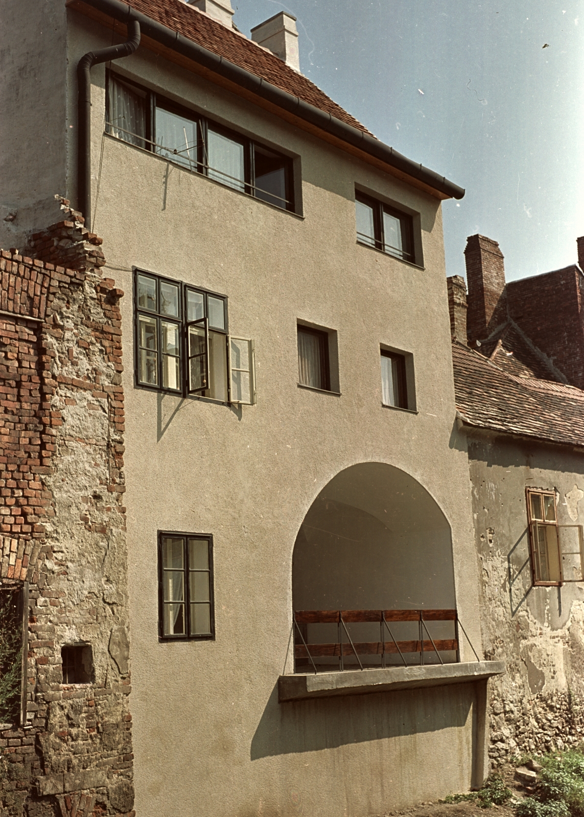 Hungary, Sopron, Szentlélek utca 7. Ikva felőli oldala., 1968, Építésügyi Dokumentációs és Információs Központ, VÁTI, colorful, Fortepan #28967