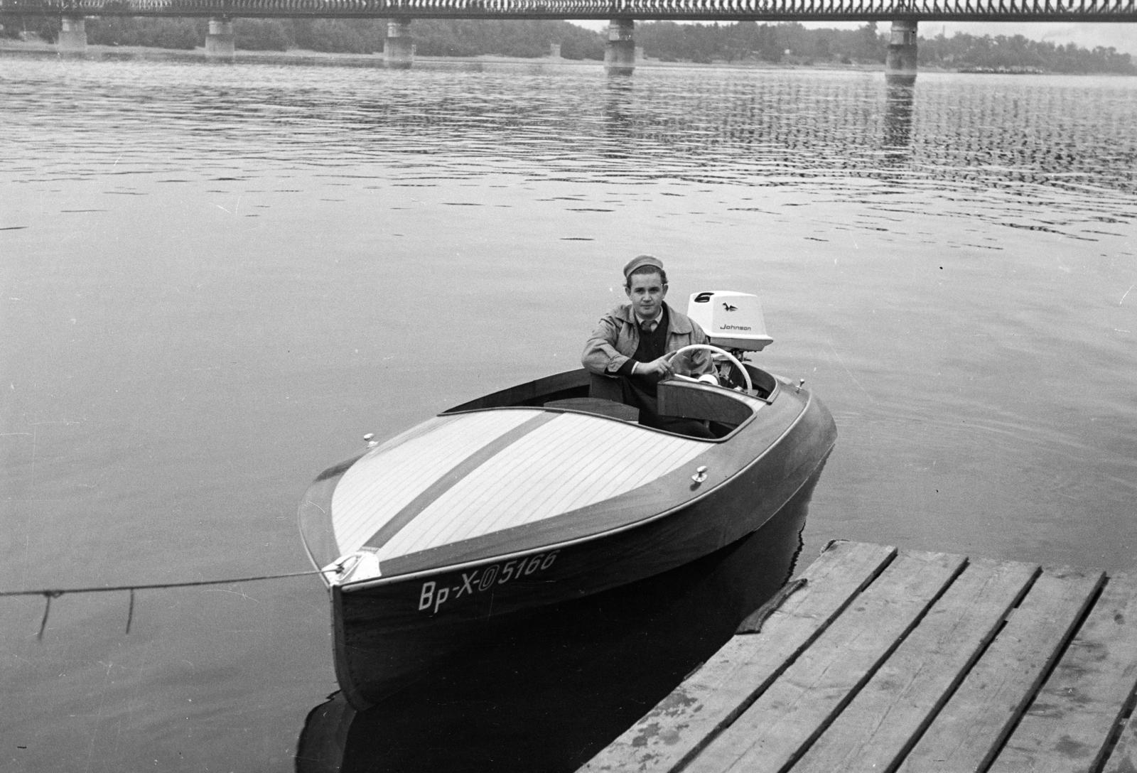 1961, Hegyvidéki Helytörténeti Gyűjtemény, motorboat, Fortepan #290156
