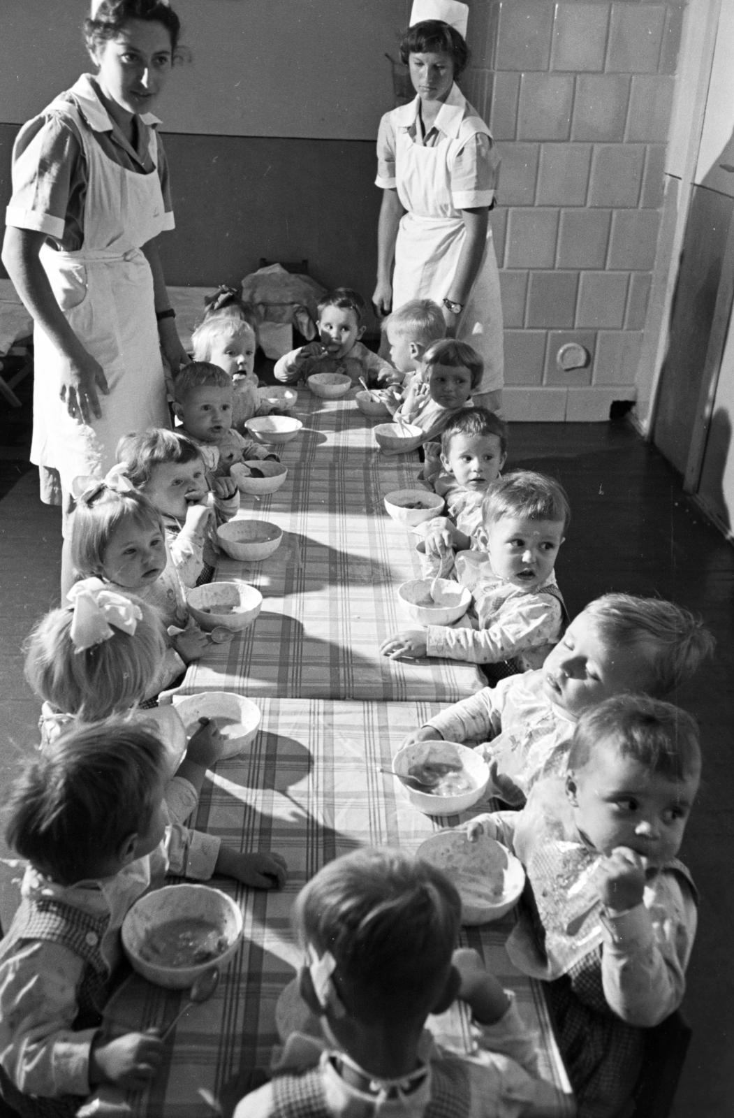 1961, Hegyvidéki Helytörténeti Gyűjtemény, kids, Fortepan #290267