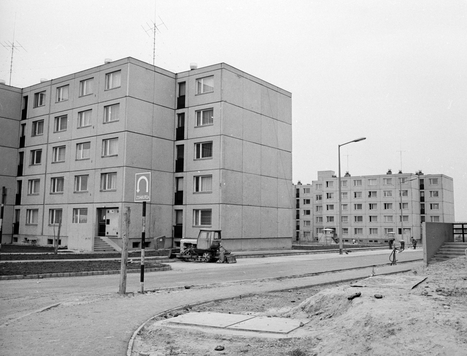 Hungary, Százhalombatta, Jókai köz az Erkel Ferenc körút felől., 1971, Építésügyi Dokumentációs és Információs Központ, VÁTI, Fortepan #29032