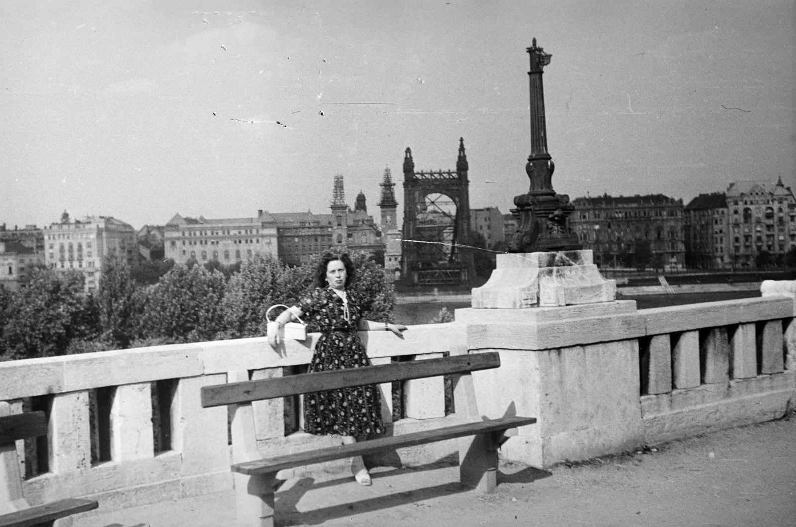 Hungary, Budapest I., háttérben a lerombolt Erzsébet híd pesti pilonja., 1962, Hegyvidéki Helytörténeti Gyűjtemény, bridge, Budapest, Fortepan #290422