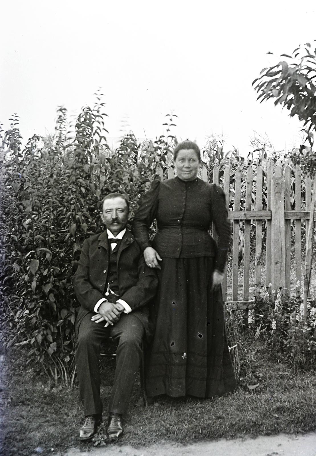 1903, Hodosi Róbert, couple, sitting, Fortepan #291071