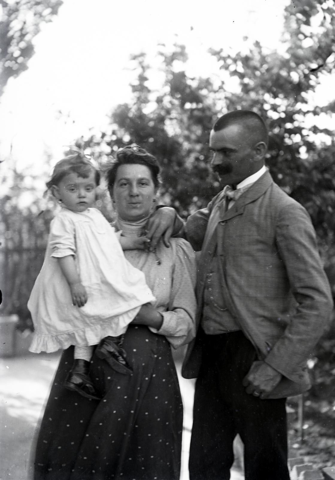 1913, Hodosi Róbert, család, kézben tartani, Fortepan #291146