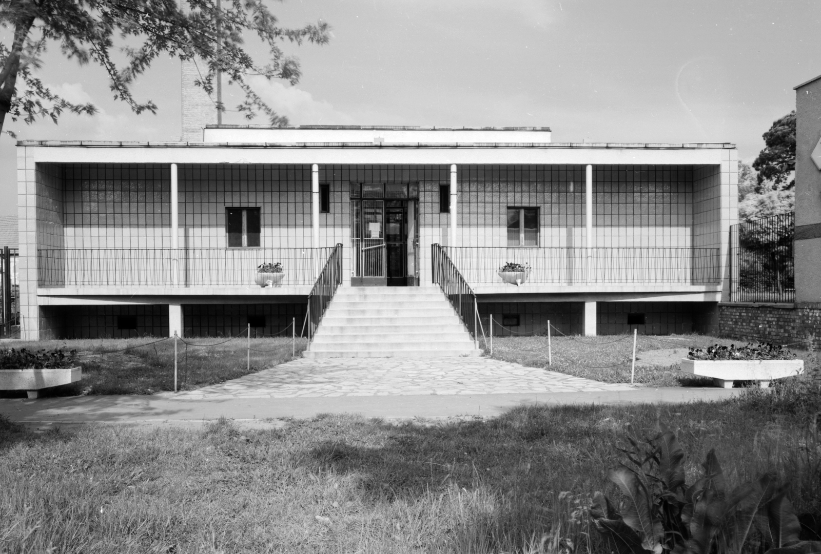 Hungary, Csongrád, Dob utca, Strandfürdő., 1970, Építésügyi Dokumentációs és Információs Központ, VÁTI, thermal bath, Fortepan #29144
