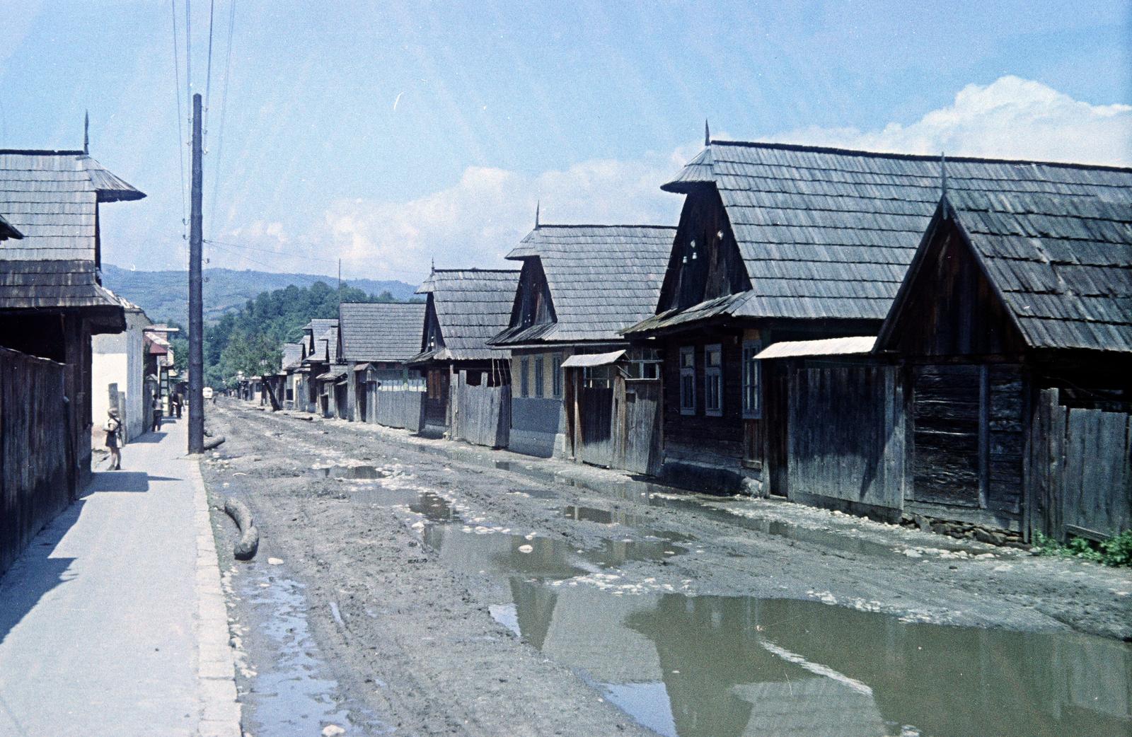 1968, Kovács Gyöngyi, vernacular architecture, mud, dirt road, Fortepan #291487