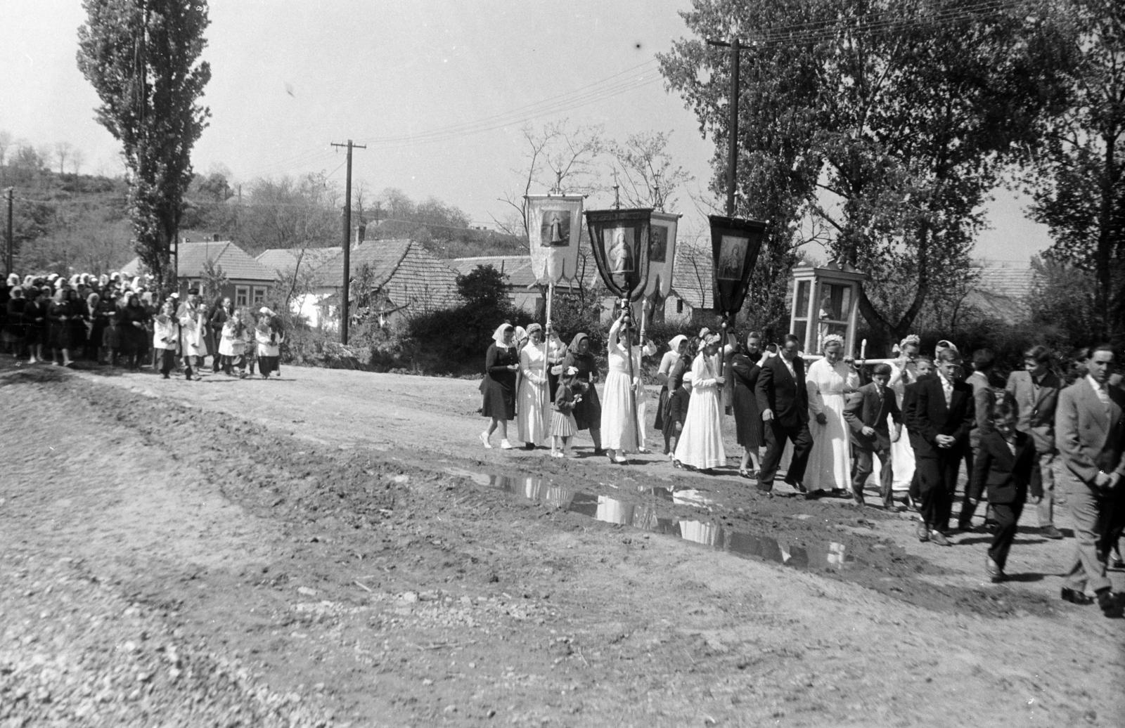 1968, Kovács Gyöngyi, pilgrimage, Fortepan #291491