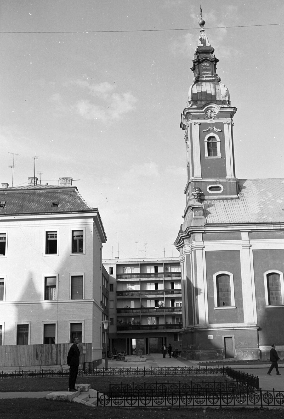 Hungary, Szeged, Somogyi utca, görögkeleti szerb templom, szemben a Hild-kapu., 1966, Építésügyi Dokumentációs és Információs Központ, VÁTI, church, Baroque-style, Classicism, Cathedral, Serbian Orthodox Church, Jovan Dobić-design, Fortepan #29161