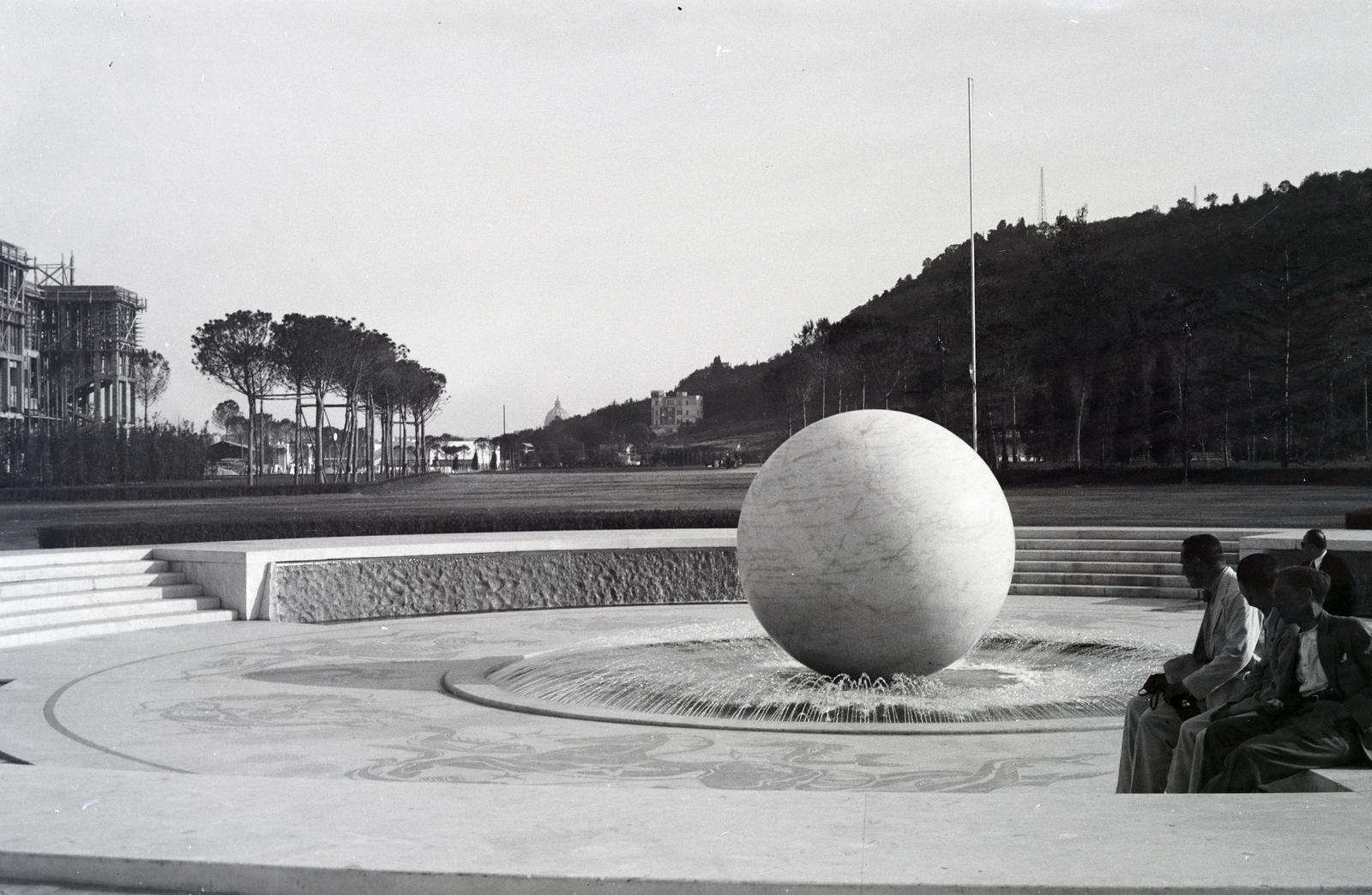 Italy, Rome, Piazzale Foro Italico (Foro Mussolini), Fontana del Globo., 1934, Nagy Emese, Fortepan #291684