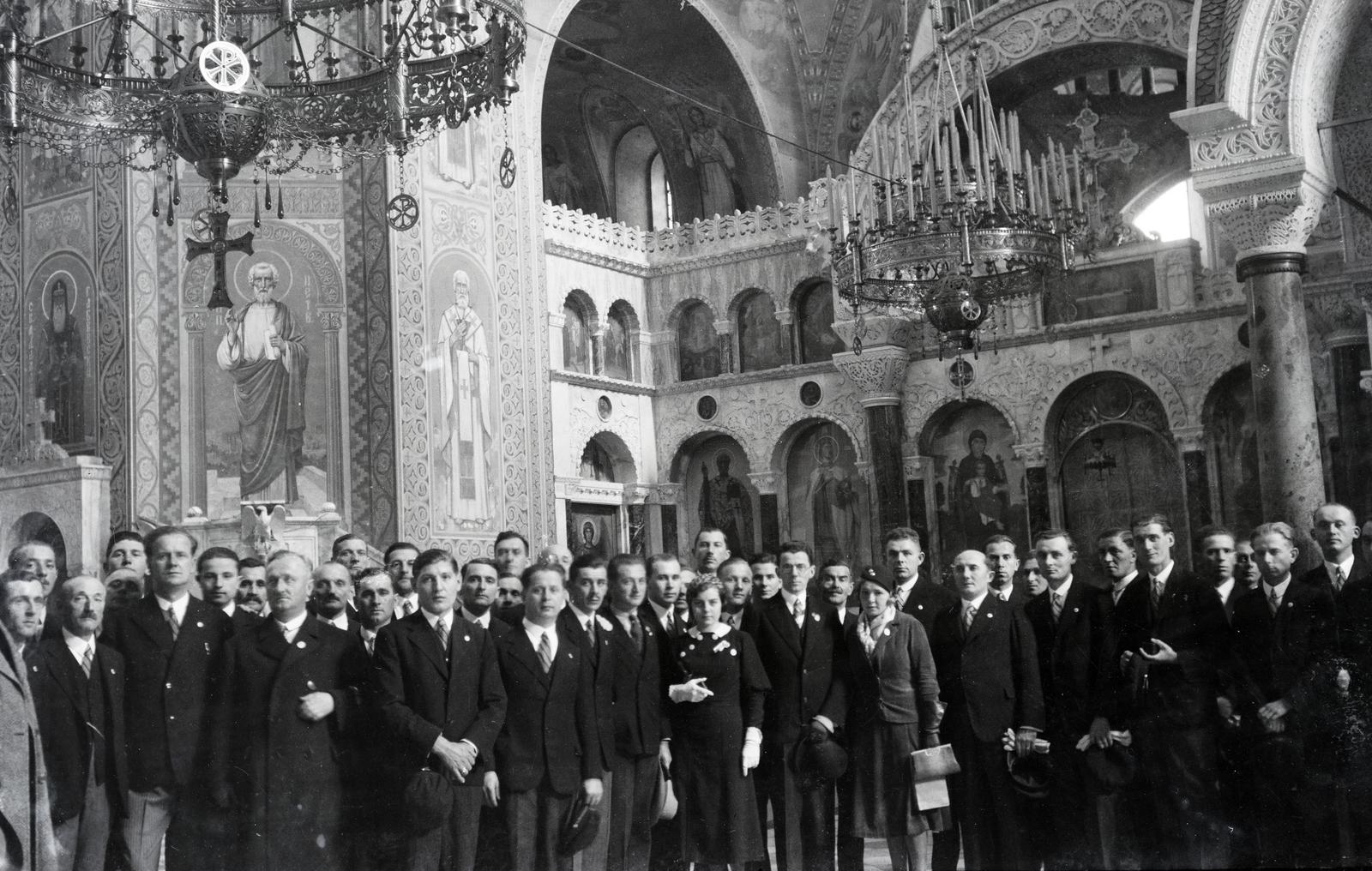 Bulgaria, Sofia, Alekszandr Nyevszkij-székesegyház. Az Országos Magyar Dalosszövetség küldöttsége., 1933, Nagy Emese, church interior, Fortepan #291689