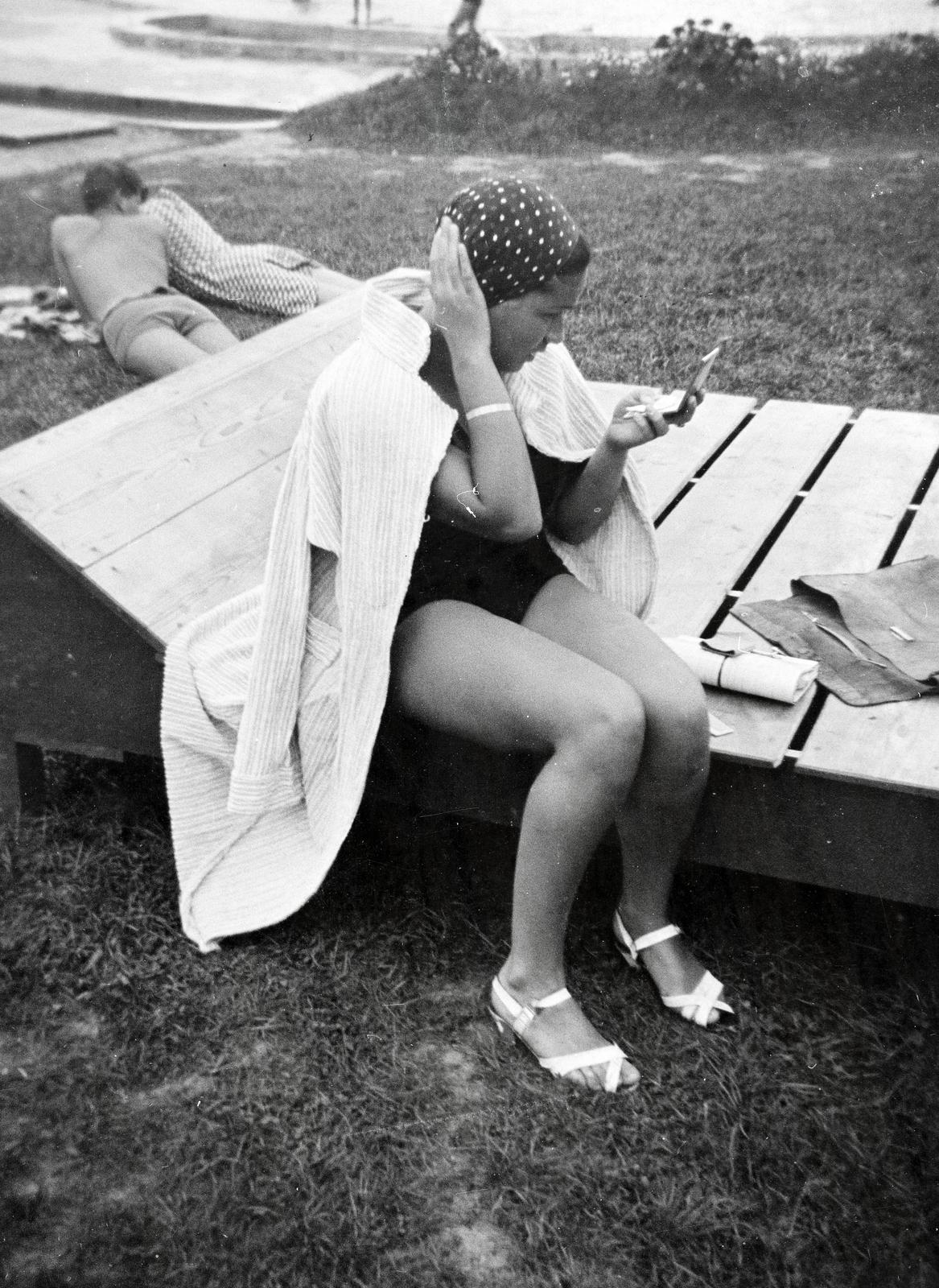 Hungary, Szombathely, Strandfürdő, a felvétel a parkban készült., 1939, Nagy Emese, Fortepan #291805