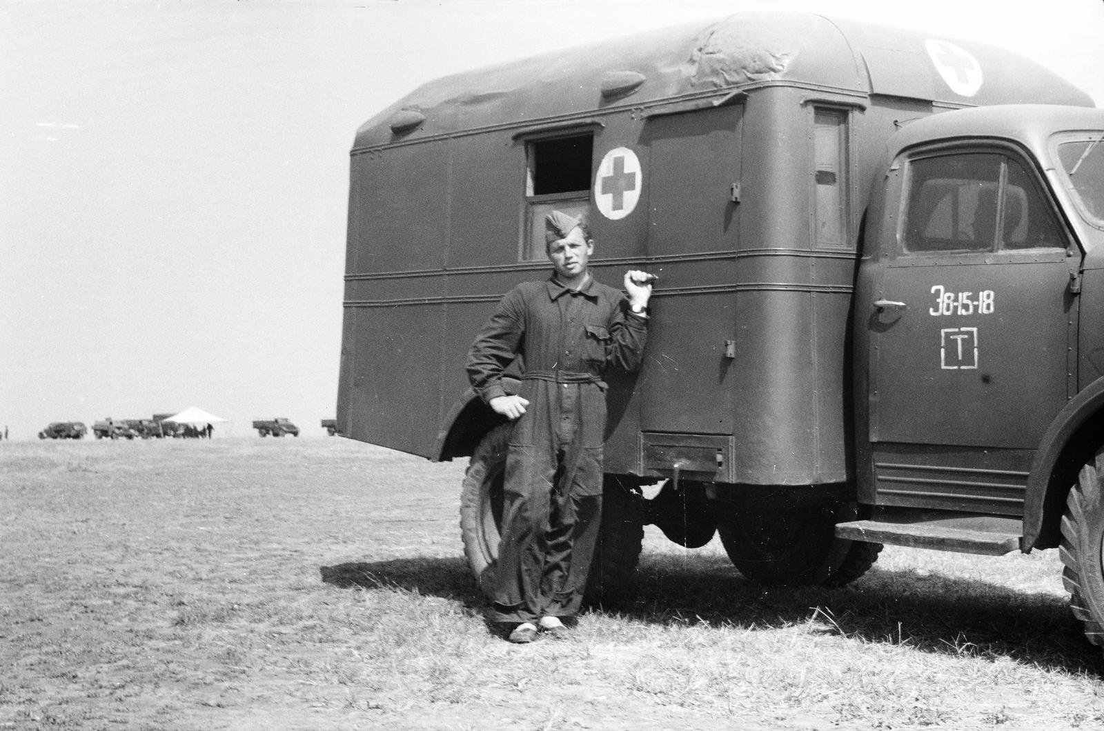 1961, Dusik, healthcare, ambulance, Soviet Union, Fortepan #291928