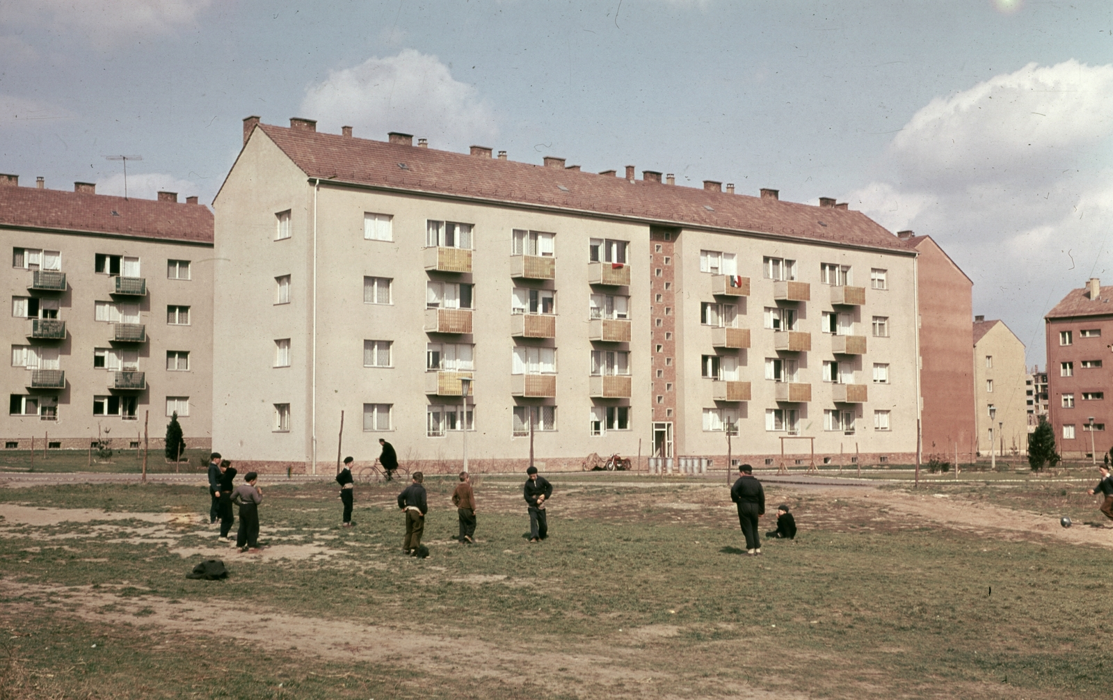 Hungary, Uránváros, Pécs, Páfrány utcai házak., 1963, Építésügyi Dokumentációs és Információs Központ, VÁTI, colorful, Fortepan #29197